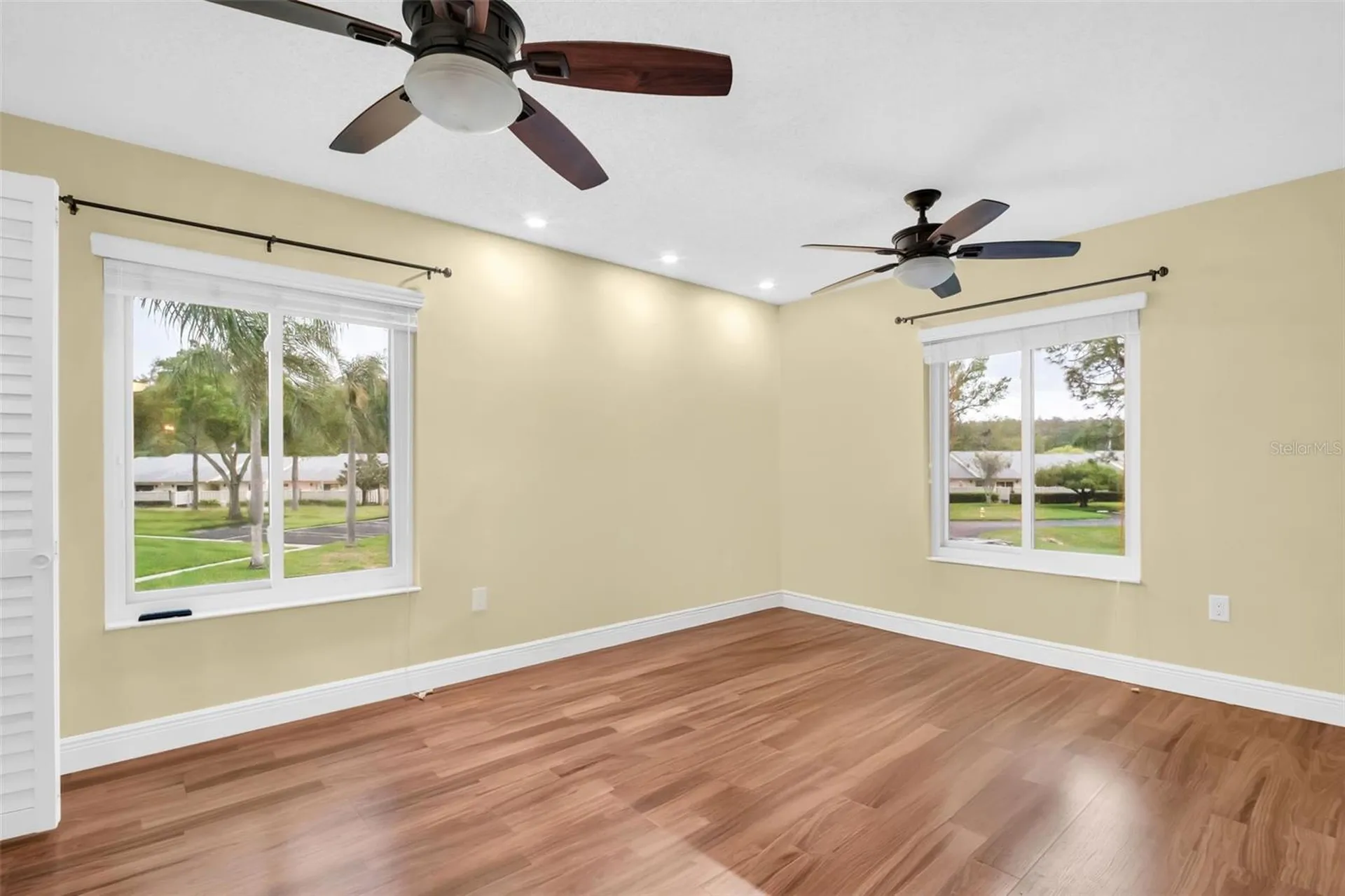 1400 Pine Glen Lane Tarpon Springs FL 34688