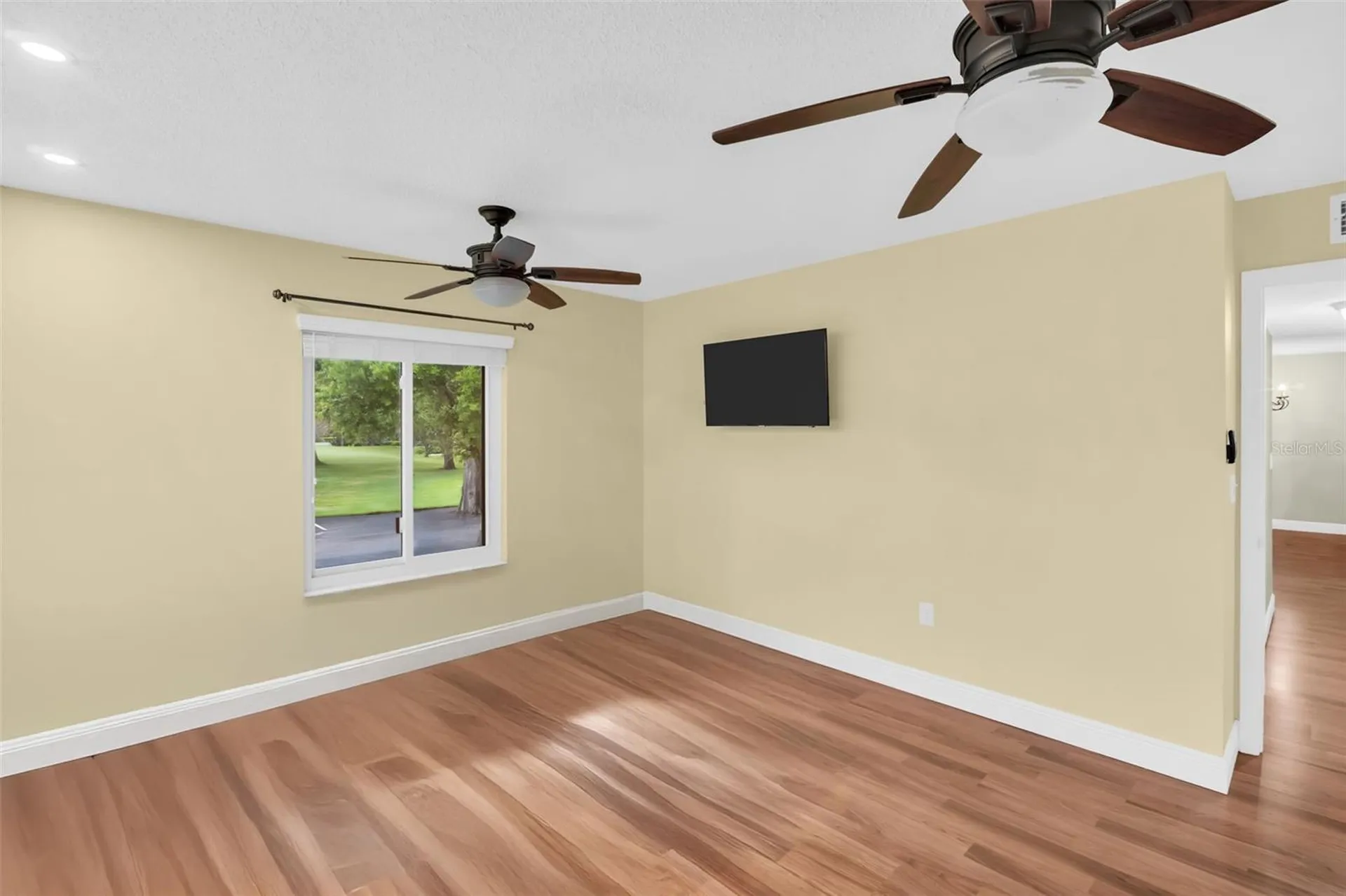 1400 Pine Glen Lane Tarpon Springs FL 34688