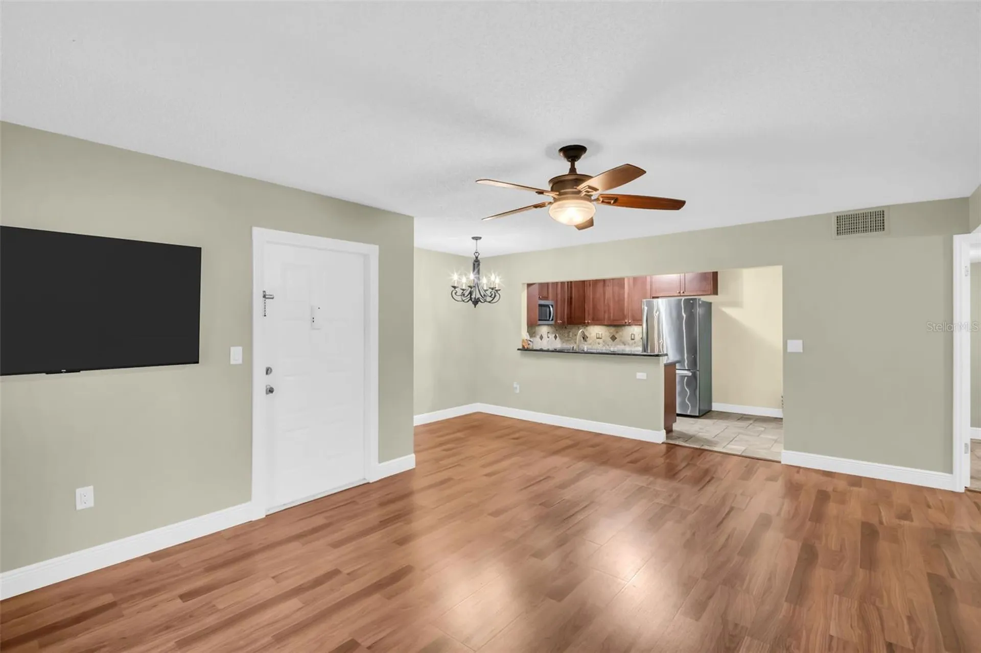 1400 Pine Glen Lane Tarpon Springs FL 34688