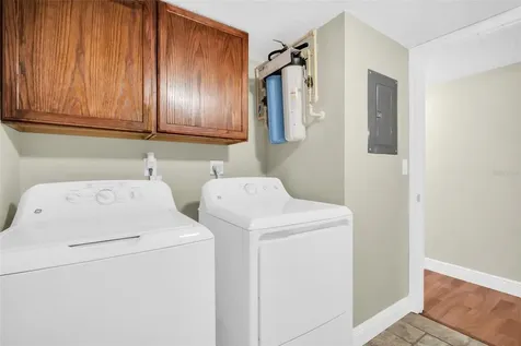 1400 Pine Glen Lane Tarpon Springs FL 34688
