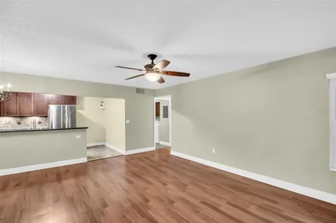 1400 Pine Glen Lane Tarpon Springs FL 34688