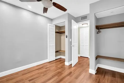 1400 Pine Glen Lane Tarpon Springs FL 34688