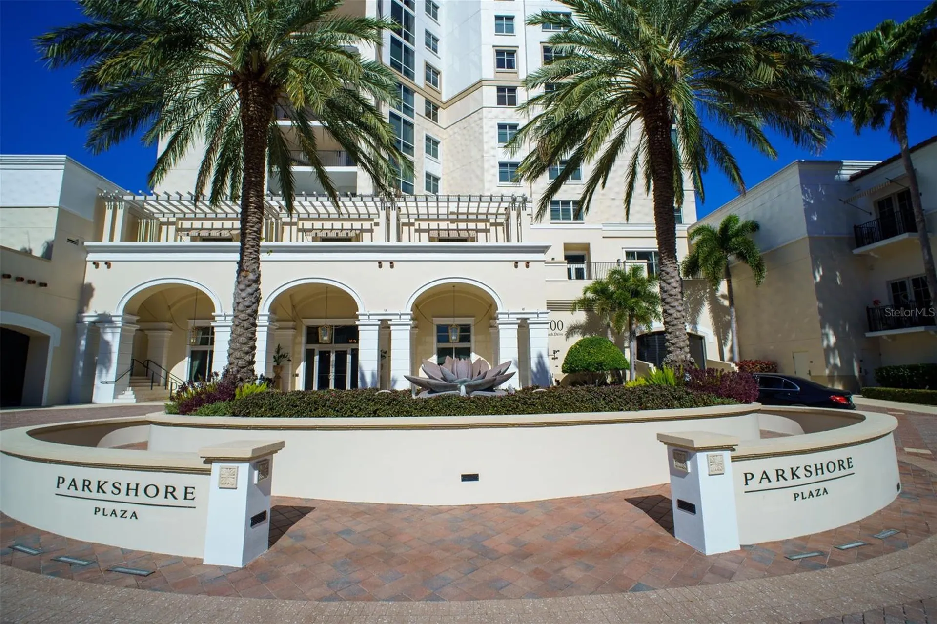 300 Beach Drive NE St Petersburg FL 33701