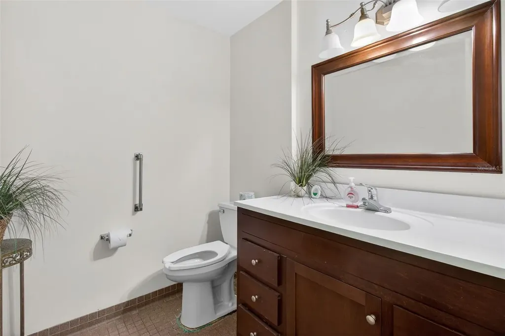 2039 Indian Rocks Road S Largo FL 33774