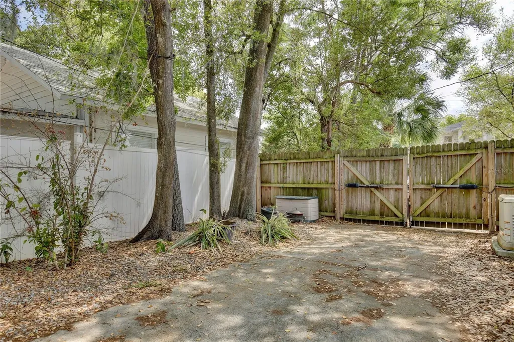 101 E Winter Park Street Orlando FL 32804
