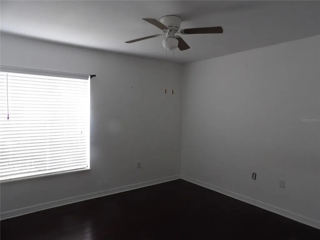 3836 N Lake Drive Tampa FL 33614