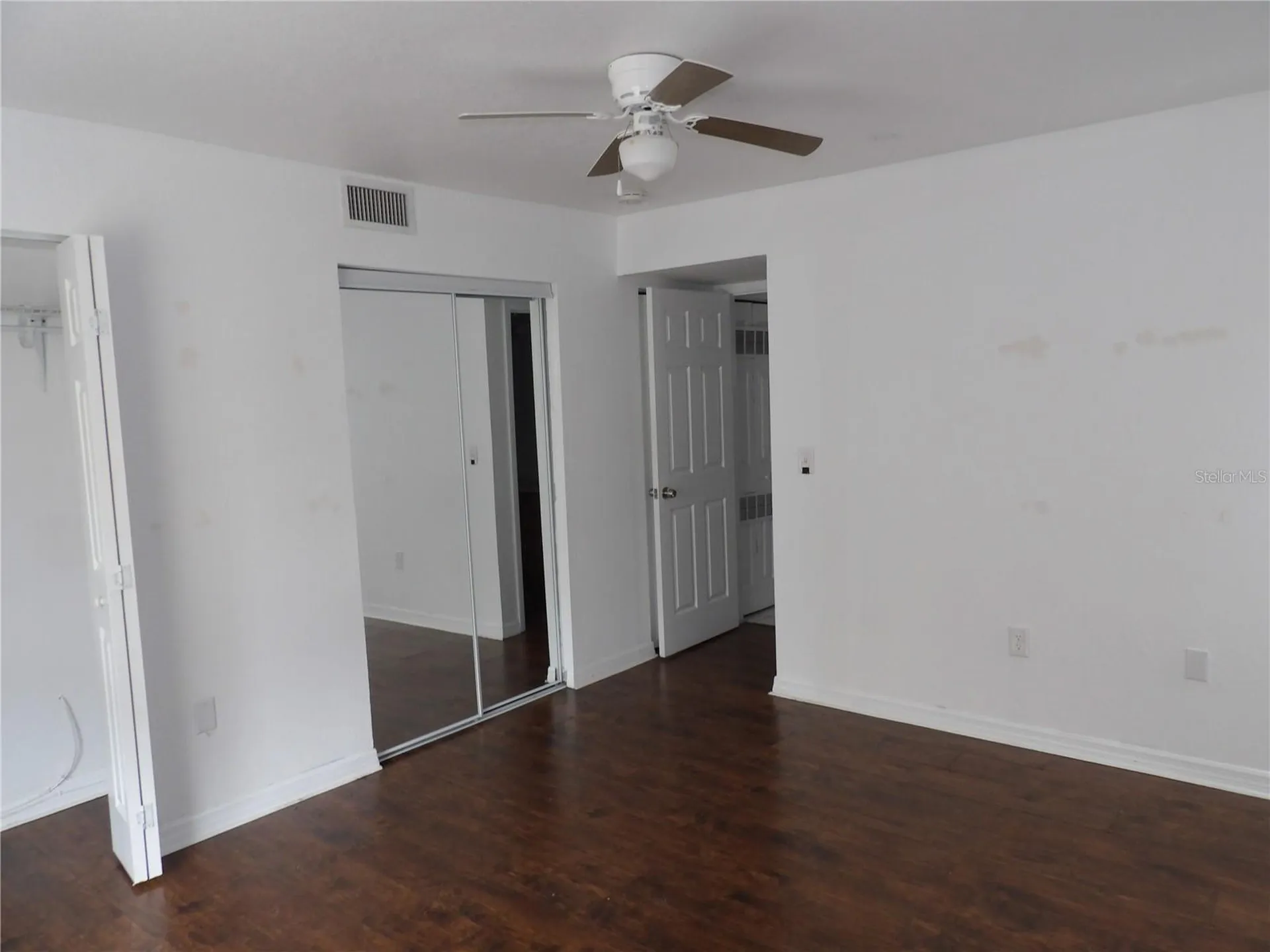 3836 N Lake Drive Tampa FL 33614