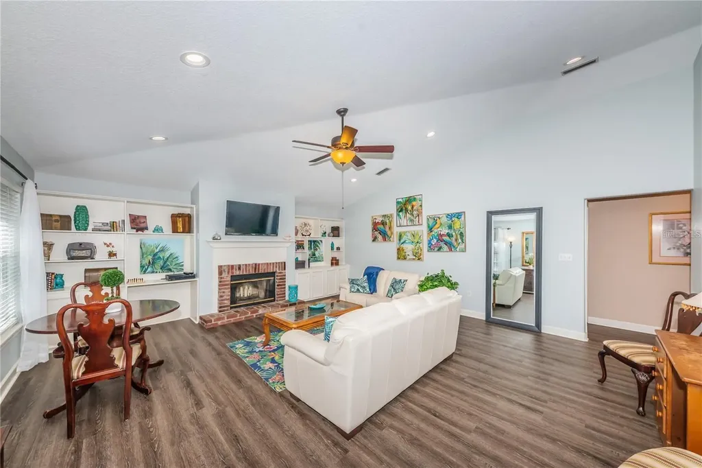 301 Washington Avenue Safety Harbor FL 34695