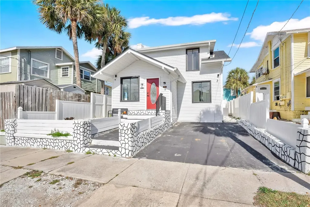 207 S Oleander Avenue Daytona Beach FL 32118