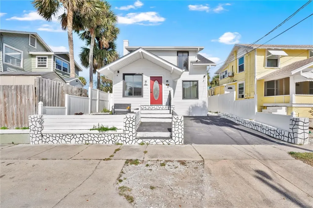 207 S Oleander Avenue Daytona Beach FL 32118