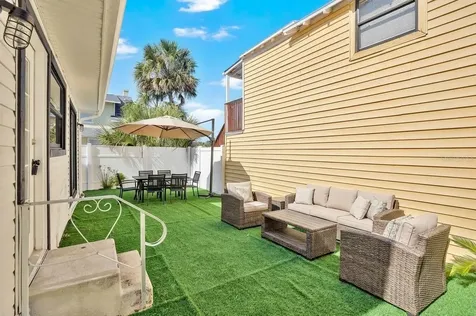 207 S Oleander Avenue Daytona Beach FL 32118