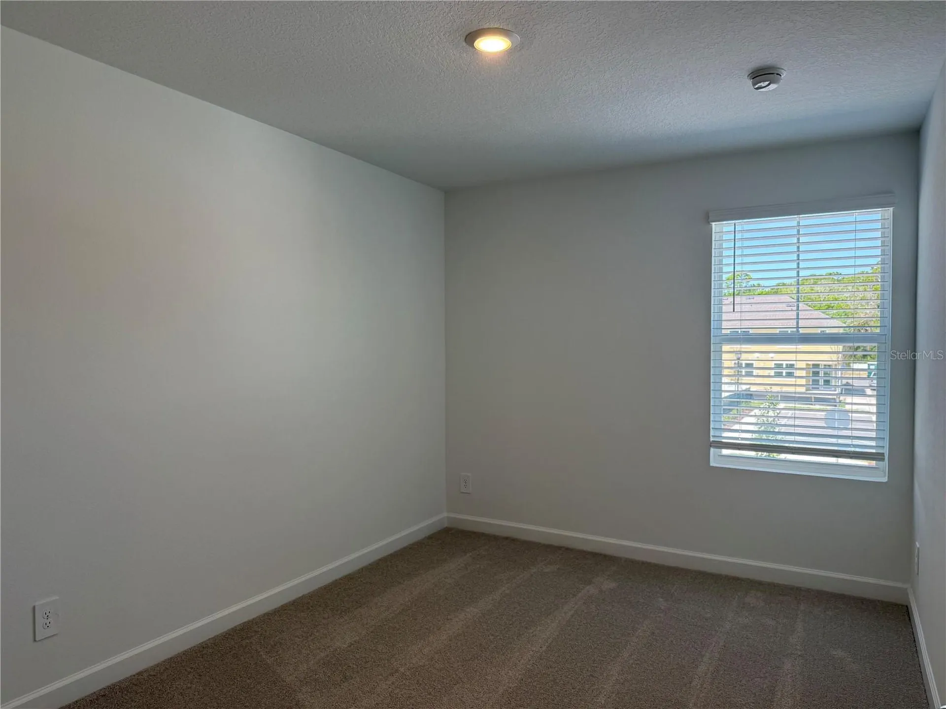 7614 Deer Valley Circle Tampa FL 33635