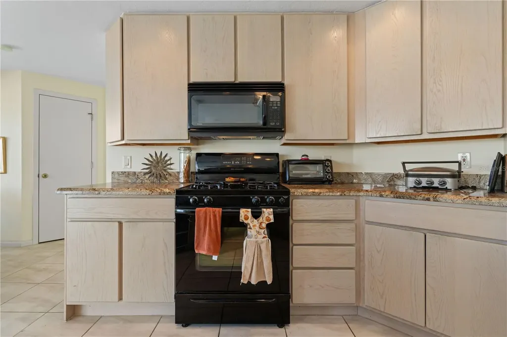 109 W Tarpon Boulevard NW Port Charlotte FL 33952