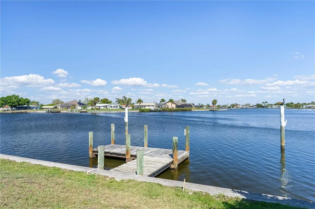 109 W Tarpon Boulevard NW Port Charlotte FL 33952
