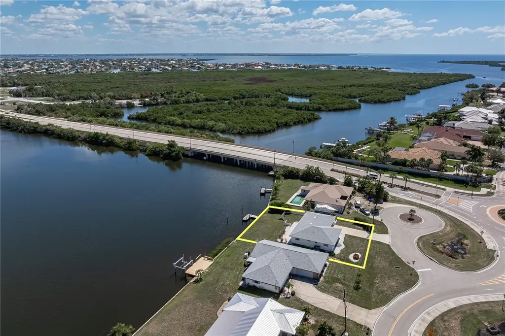 109 W Tarpon Boulevard NW Port Charlotte FL 33952