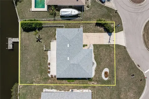 109 W Tarpon Boulevard NW Port Charlotte FL 33952