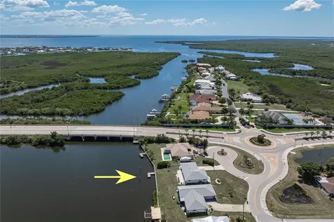 109 W Tarpon Boulevard NW Port Charlotte FL 33952