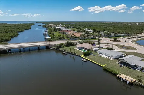 109 W Tarpon Boulevard NW Port Charlotte FL 33952