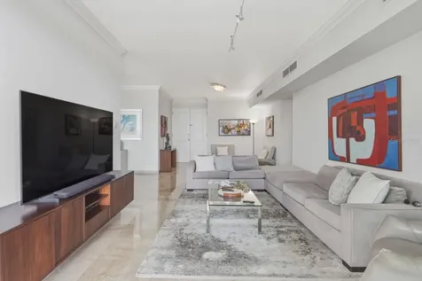 Cond. Puerto Paseos Avenida Felisa Rincon Gautier San Juan PR 00926