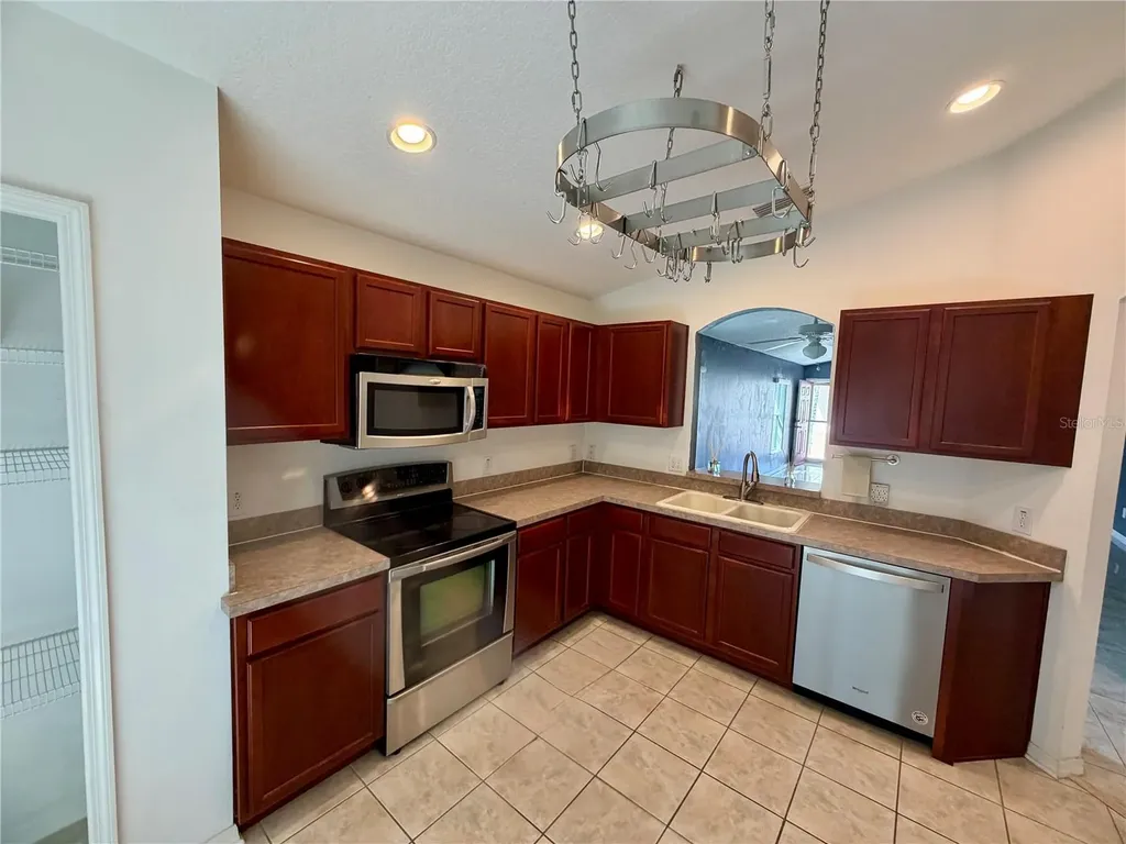 4316 Old Waverly Court Wesley Chapel FL 33543