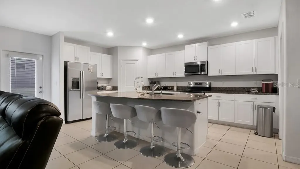 6300 Beverly Hills Drive Zephyrhills FL 33541