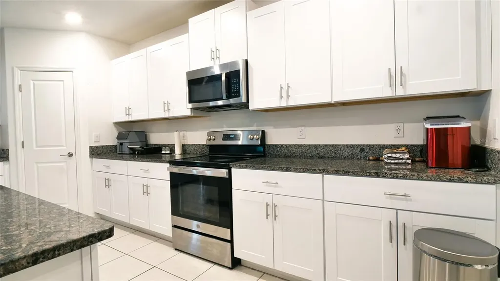6300 Beverly Hills Drive Zephyrhills FL 33541