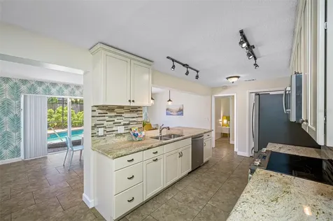 3749 Mckay Creek Drive Largo FL 33770