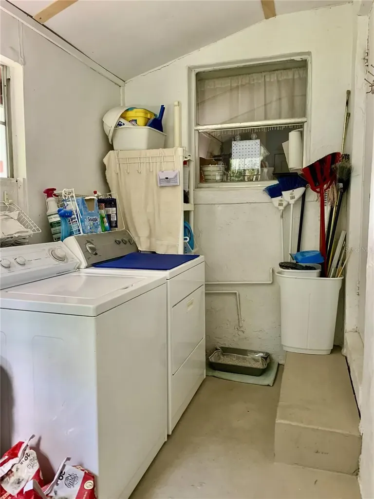 701 S Delaware Avenue Deland FL 32720