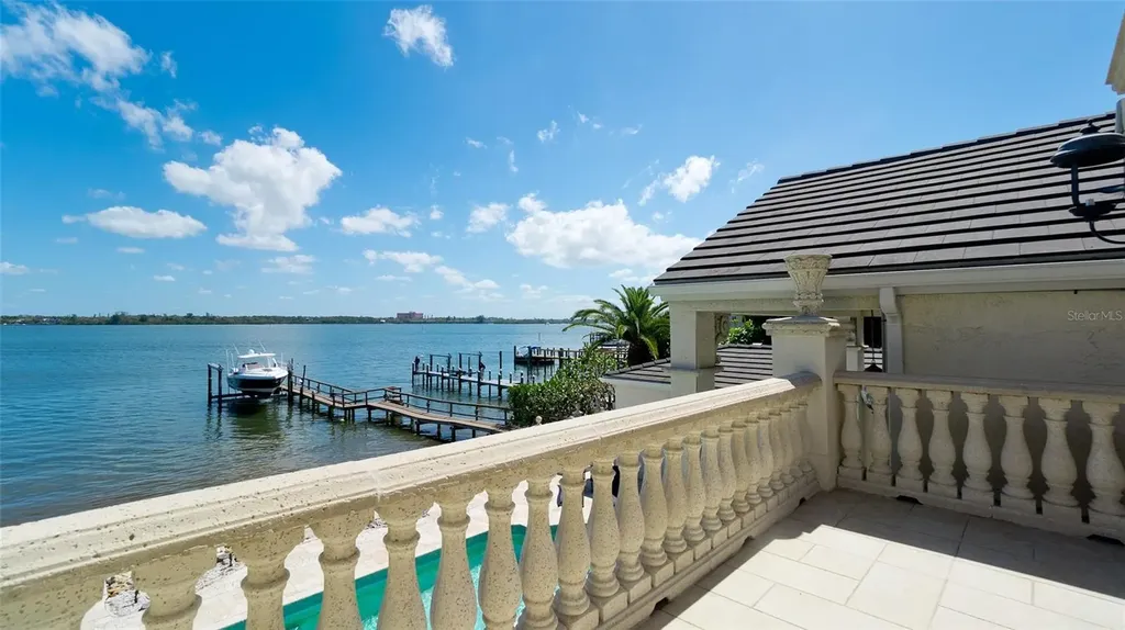 8213 Midnight Pass Road Sarasota FL 34242