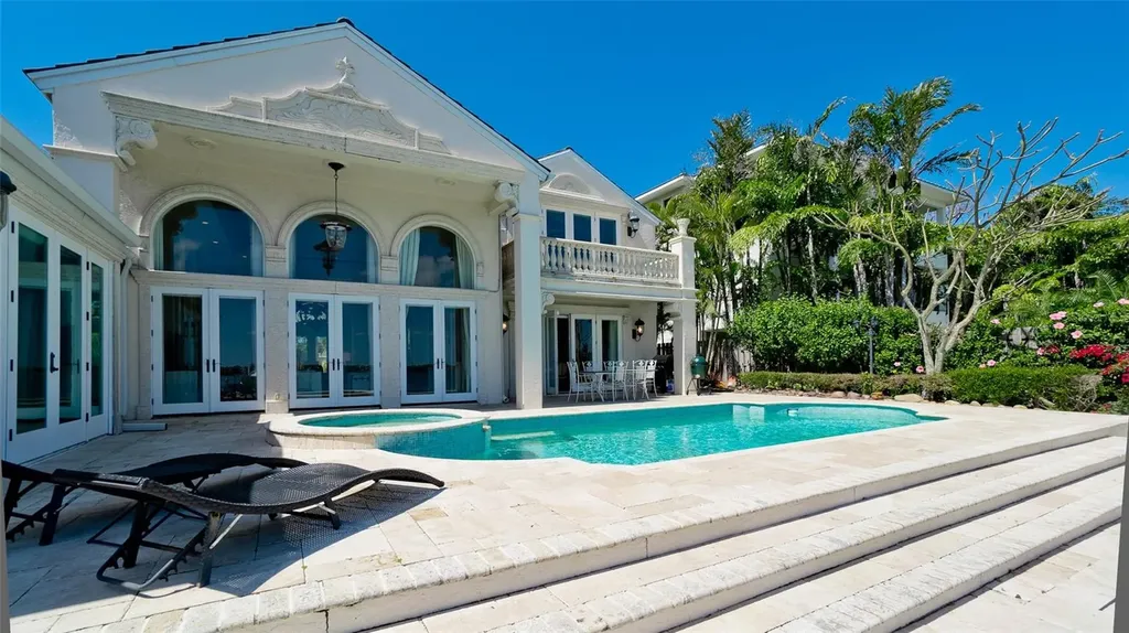8213 Midnight Pass Road Sarasota FL 34242