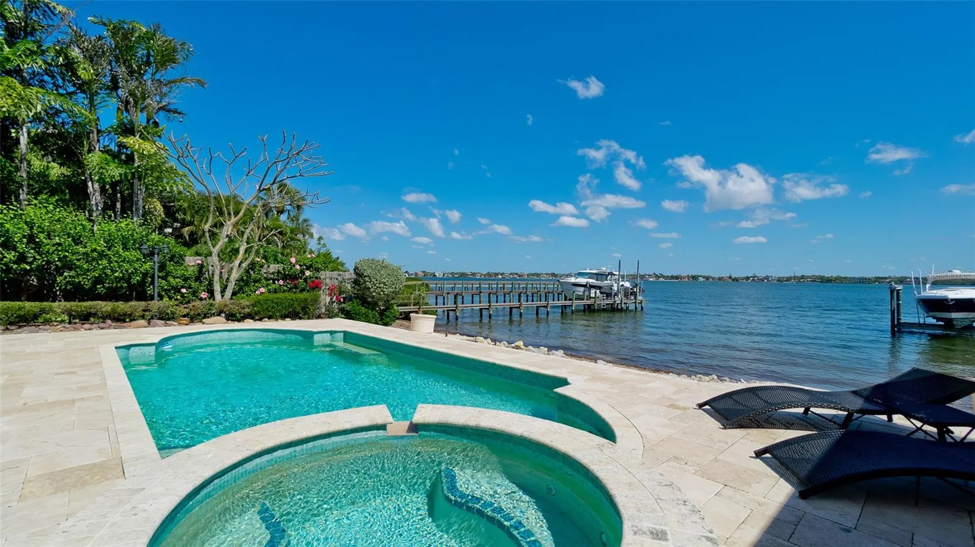 8213 Midnight Pass Road Sarasota FL 34242