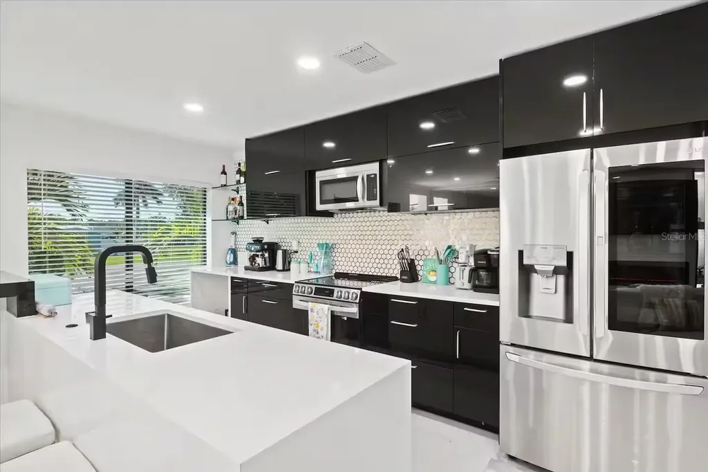 6612 9th Avenue NW Bradenton FL 34209