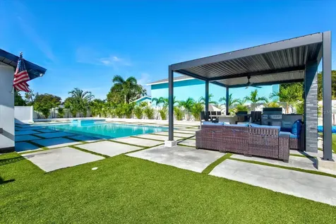 6612 9th Avenue NW Bradenton FL 34209