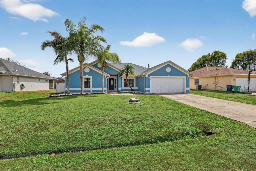 566 SW Sea Holly Terrace Port St Lucie FL 34984
