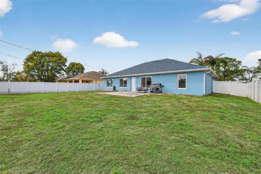 566 SW Sea Holly Terrace Port St Lucie FL 34984