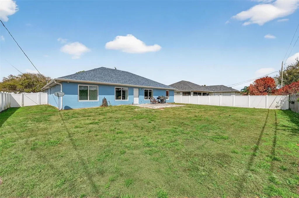 566 SW Sea Holly Terrace Port St Lucie FL 34984