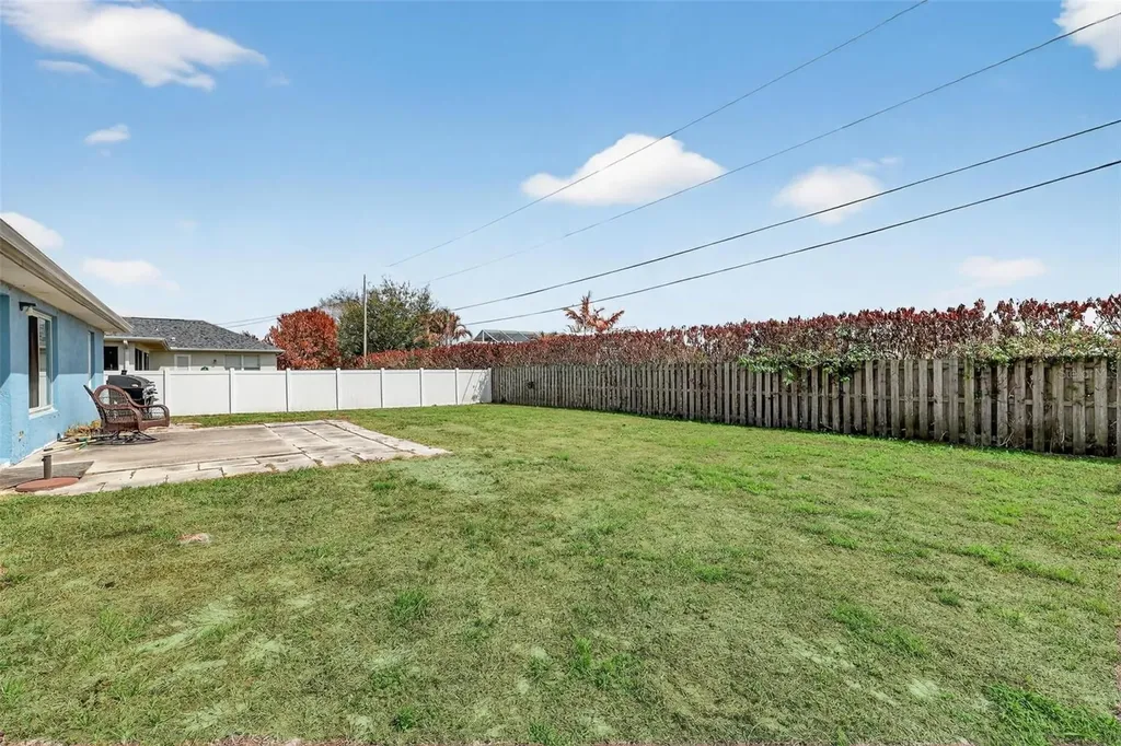 566 SW Sea Holly Terrace Port St Lucie FL 34984