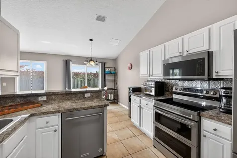 566 SW Sea Holly Terrace Port St Lucie FL 34984