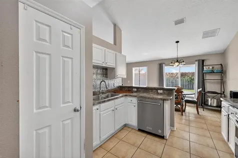566 SW Sea Holly Terrace Port St Lucie FL 34984