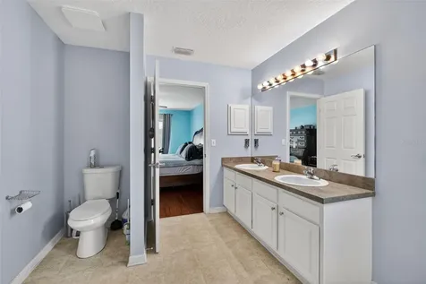 566 SW Sea Holly Terrace Port St Lucie FL 34984
