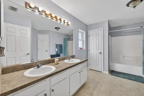 566 SW Sea Holly Terrace Port St Lucie FL 34984