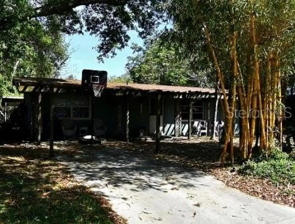 3803 Woodrow Ridge Street Sarasota FL 34233