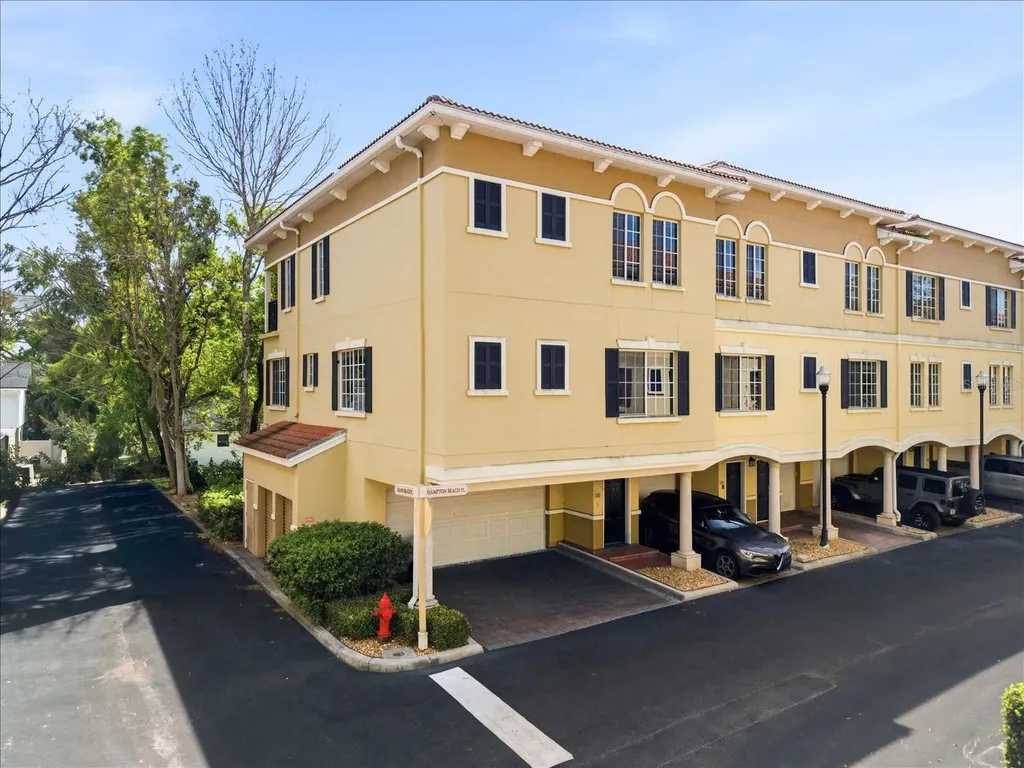 5202 Hampton Beach Place Tampa FL 33609