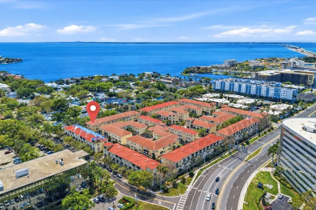 5202 Hampton Beach Place Tampa FL 33609