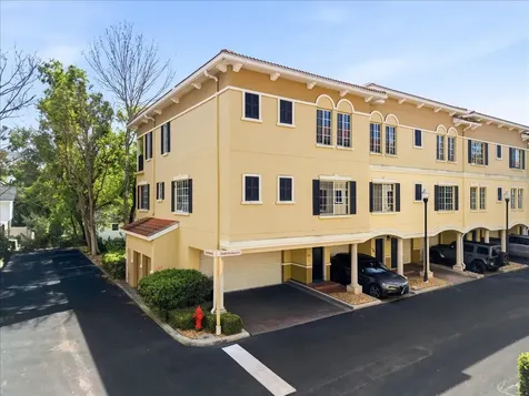5202 Hampton Beach Place Tampa FL 33609