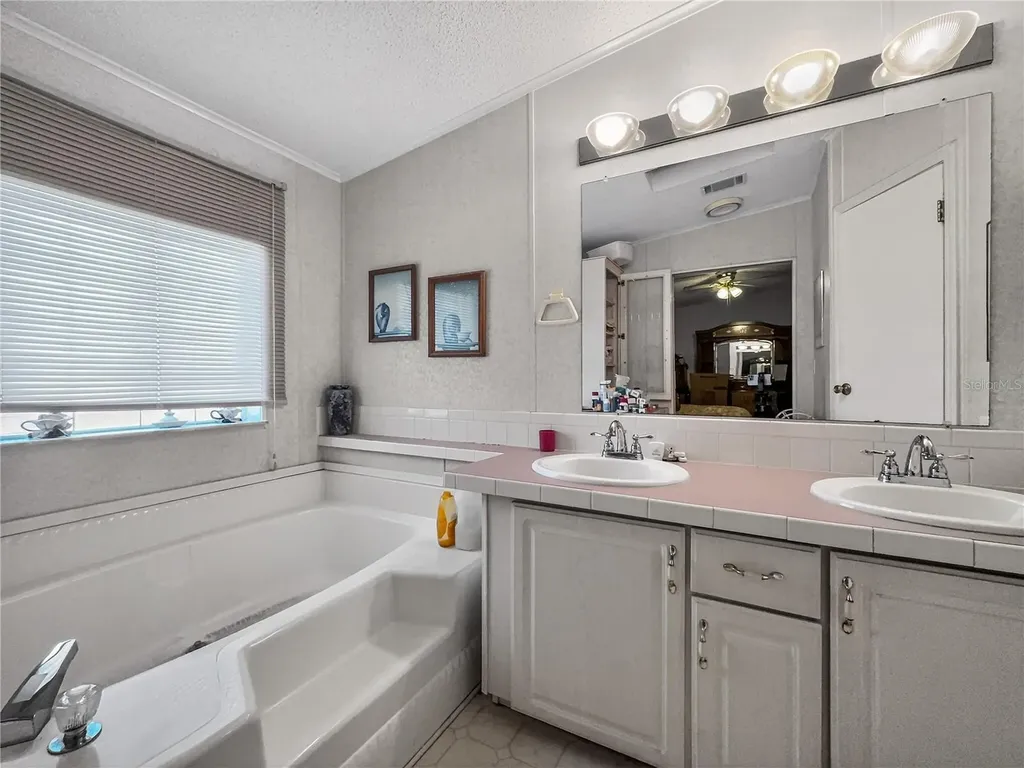 1923 Leesburg Boulevard Fruitland Park FL 34731