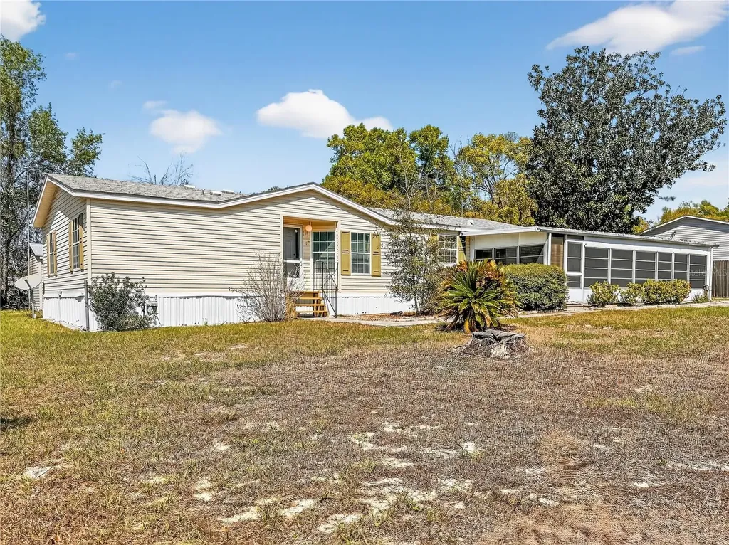 1923 Leesburg Boulevard Fruitland Park FL 34731