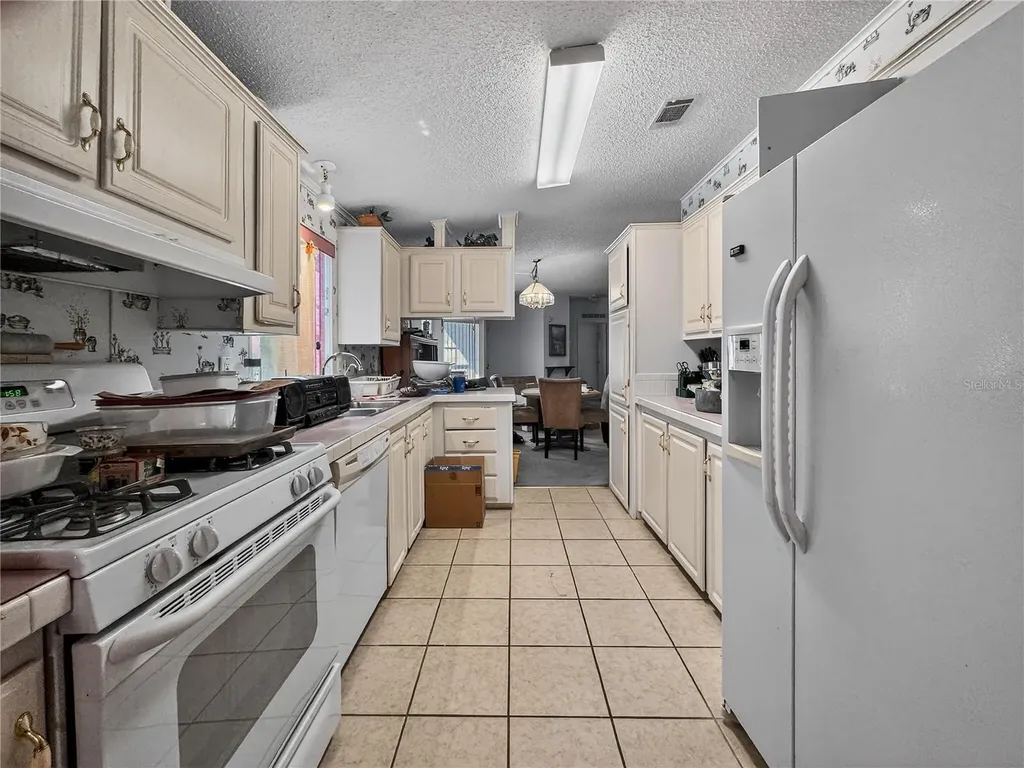 1923 Leesburg Boulevard Fruitland Park FL 34731