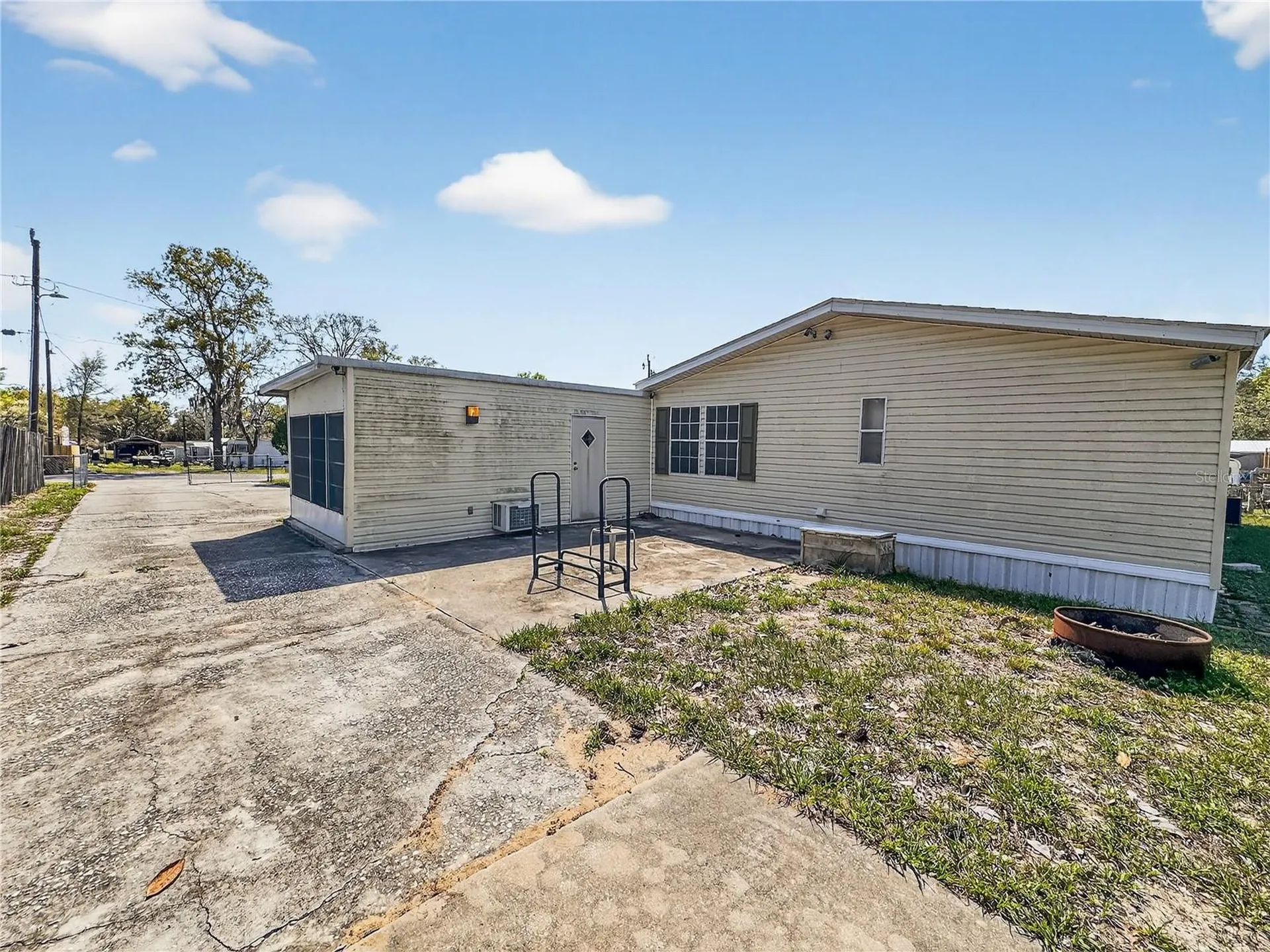 1923 Leesburg Boulevard Fruitland Park FL 34731