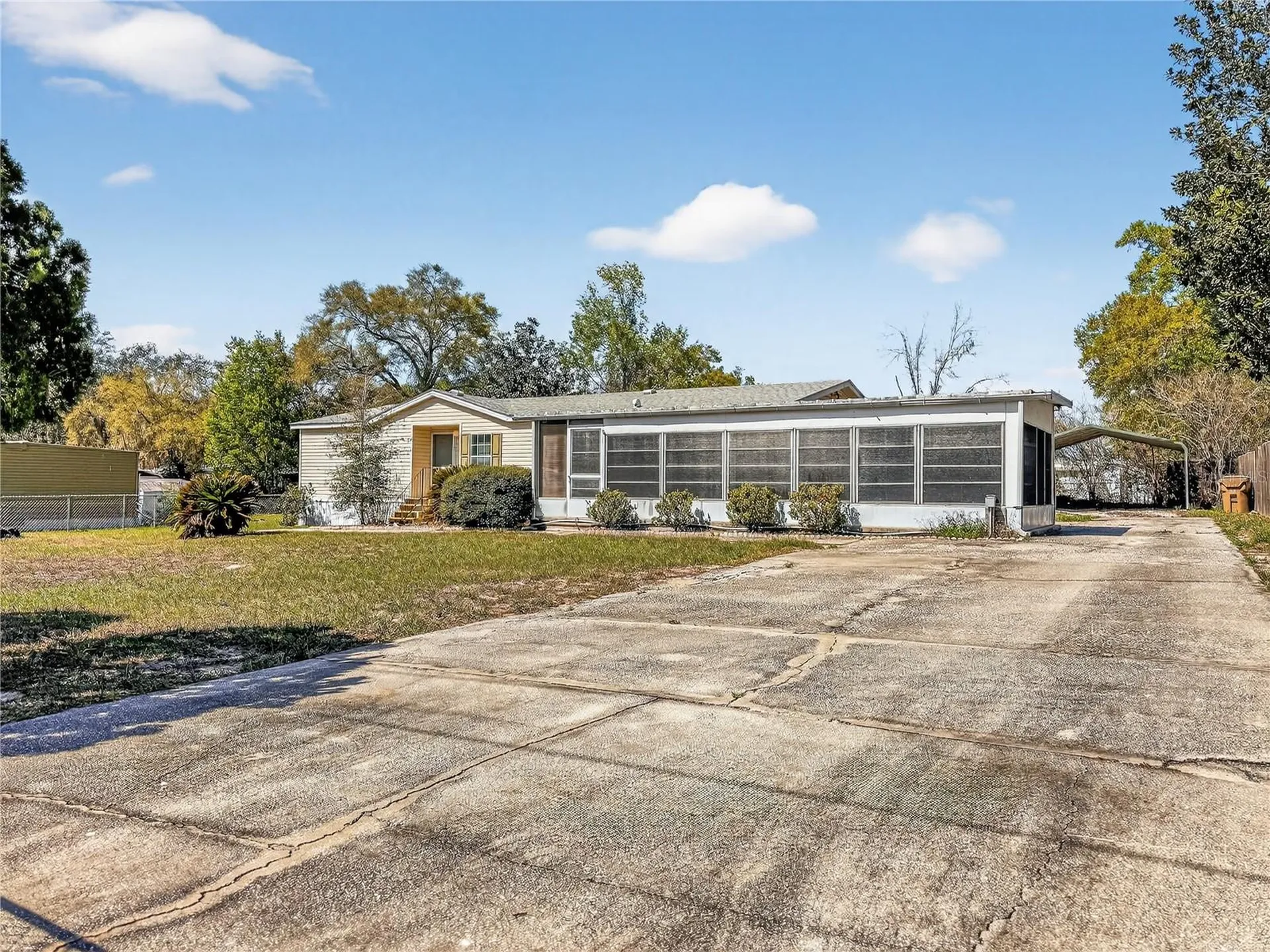 1923 Leesburg Boulevard Fruitland Park FL 34731